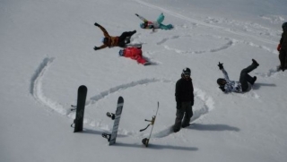  Skis and snowboards for everyone